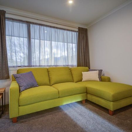 Dusky Motels Те-Анау Экстерьер фото